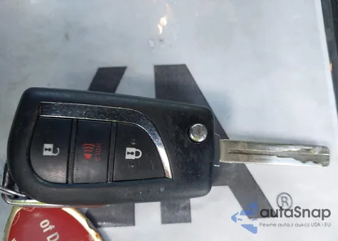 2018 Toyota C-Hr Xle z USA, uszkodzony, nr VIN JTNKHMBX0J1003233